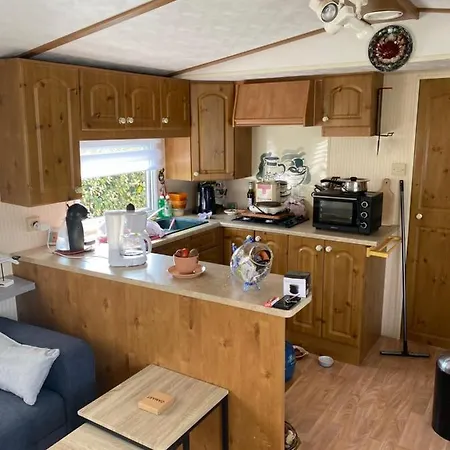 Camping Mobilhome Bordure De *