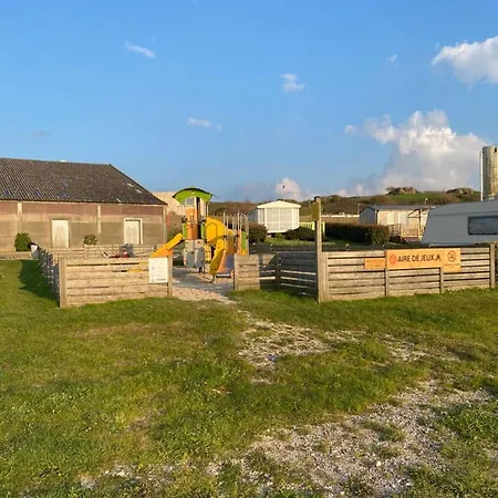 Mobilhome Bordure De Camping